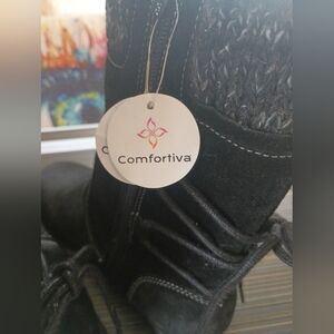 Comfortiva Salem Charcoal Knit Lace-Up Boots